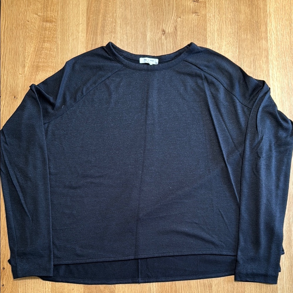 Rag & Bone Black Long Sleeve lightweight sweater Relaxed Fit